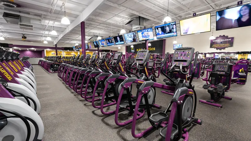 what-age-does-planet-fitness-hire-in-2024-updated